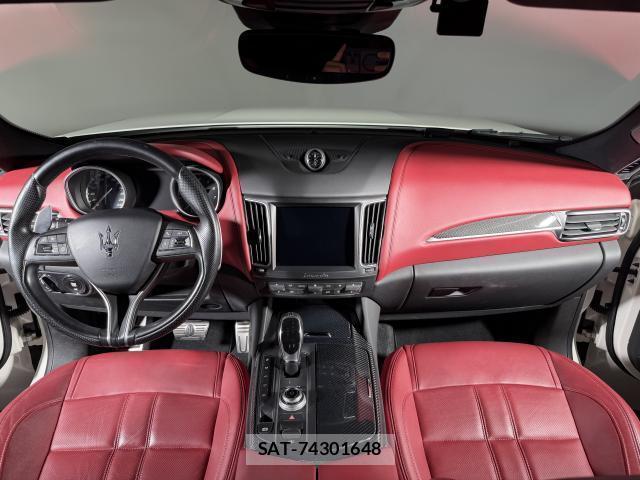 Maserati LEVANTE 2017-11 8548719-5
