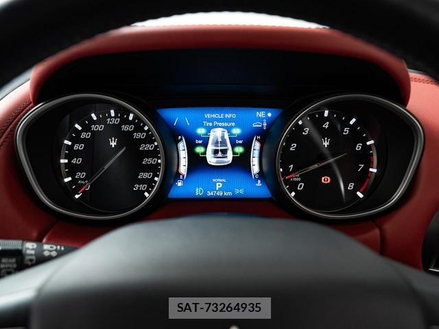 Maserati LEVANTE 2019-05 8550040-11