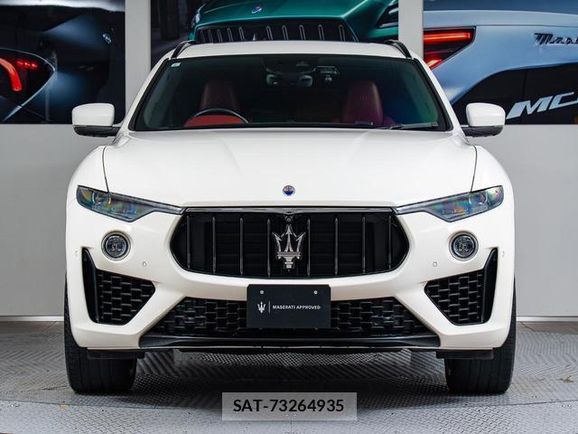 Maserati LEVANTE 2019-05 8550040-12