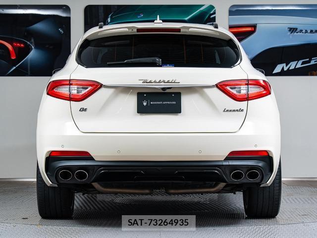 Maserati LEVANTE 2019-05 8550040-17