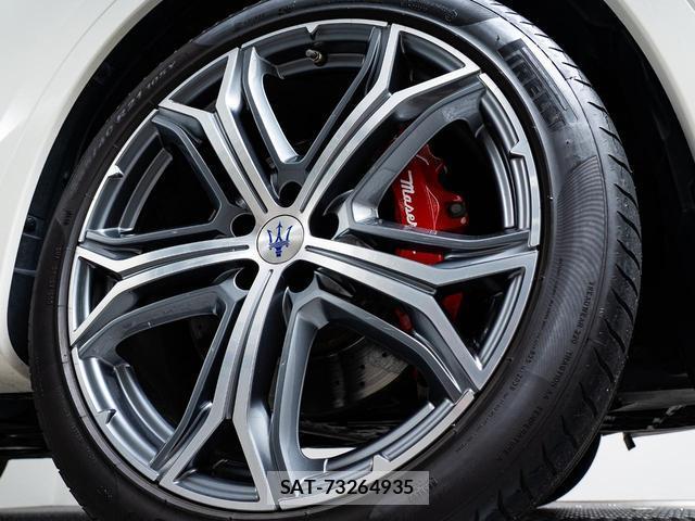 Maserati LEVANTE 2019-05 8550040-5