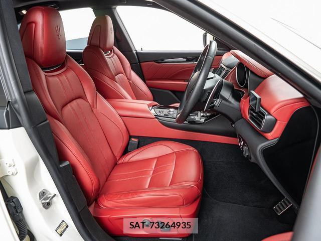 Maserati LEVANTE 2019-05 8550040-7