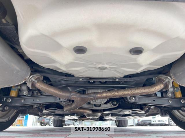 Subaru LEVORG 2017-04 8548964-18