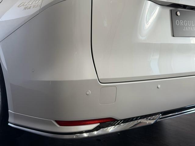 Lexus LM 2024-06 8546490-10