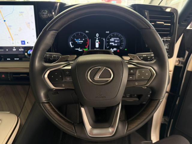 Lexus LM 2024-06 8546490-11
