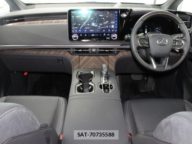 Lexus LM 2025-06 8548728-1