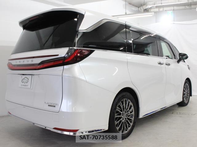 Lexus LM 2025-06 8548728-8