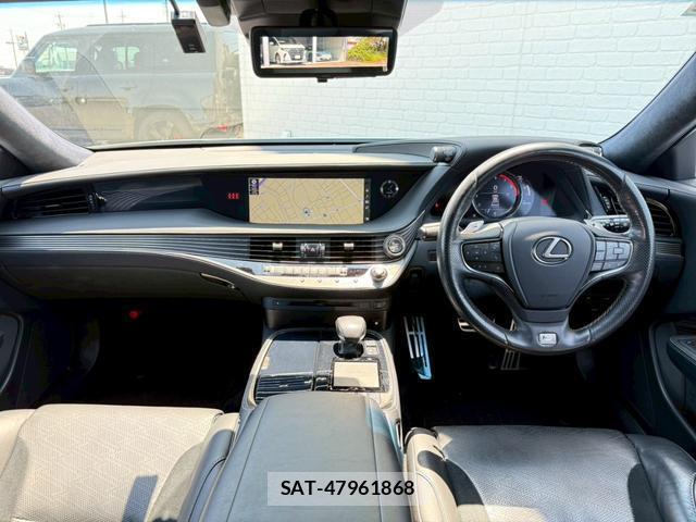 Lexus LS 2018-12 8545826-1