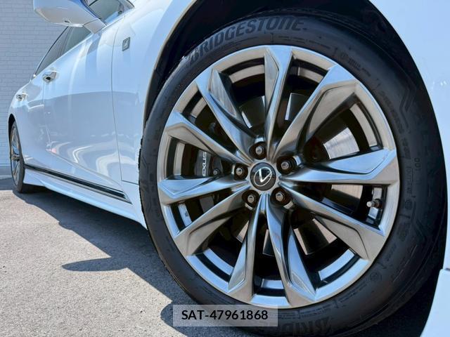 Lexus LS 2018-12 8545826-12