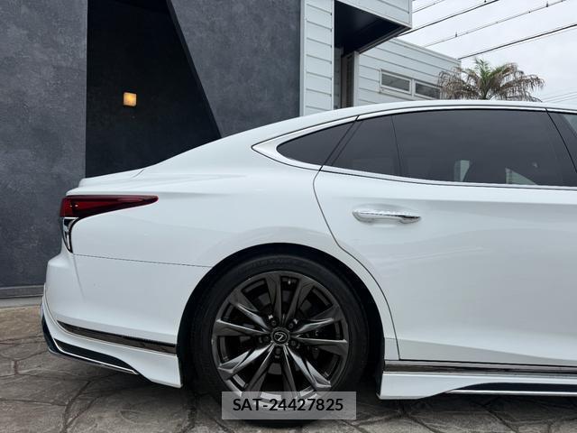 Lexus LS 2019-02 8545911-14