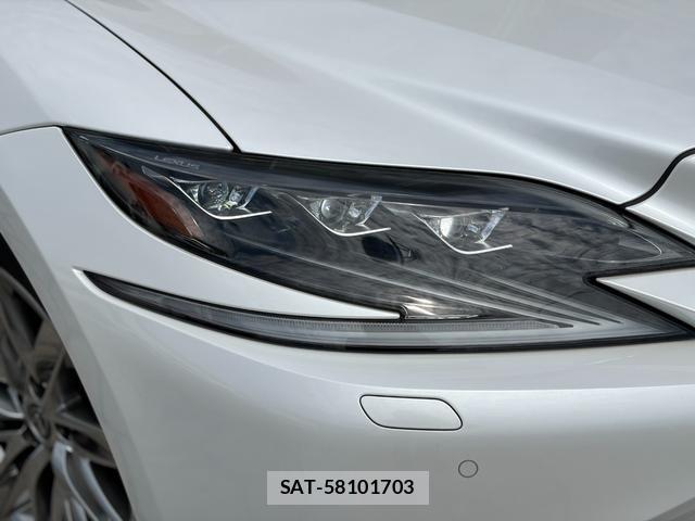 Lexus LS 2018-07 8545923-11