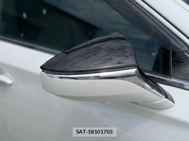 Lexus LS 2018-07 8545923-16