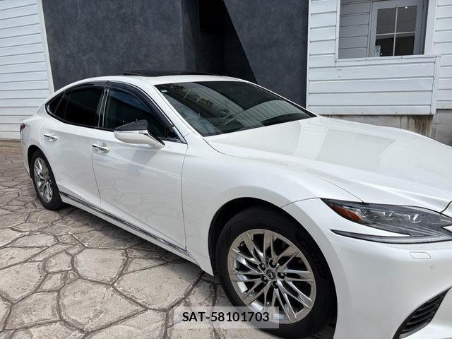 Lexus LS 2018-07 8545923-17