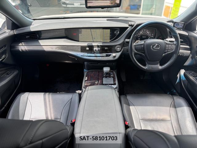 Lexus LS 2018-07 8545923-2