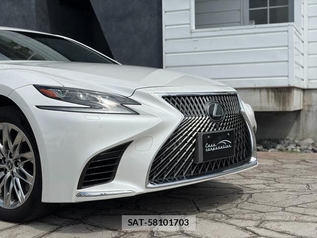 Lexus LS 2018-07 8545923-6