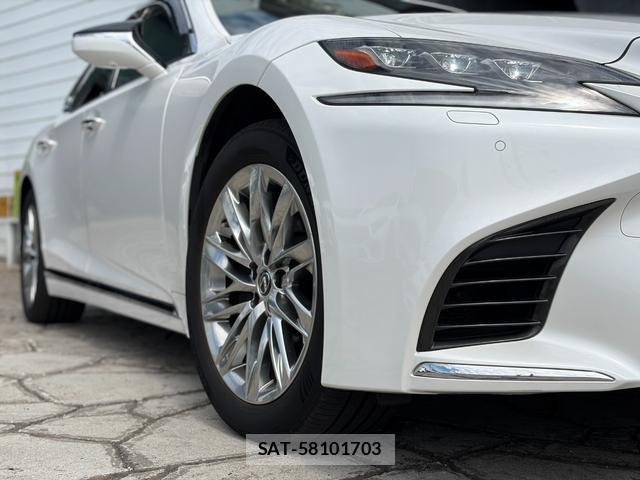 Lexus LS 2018-07 8545923-9