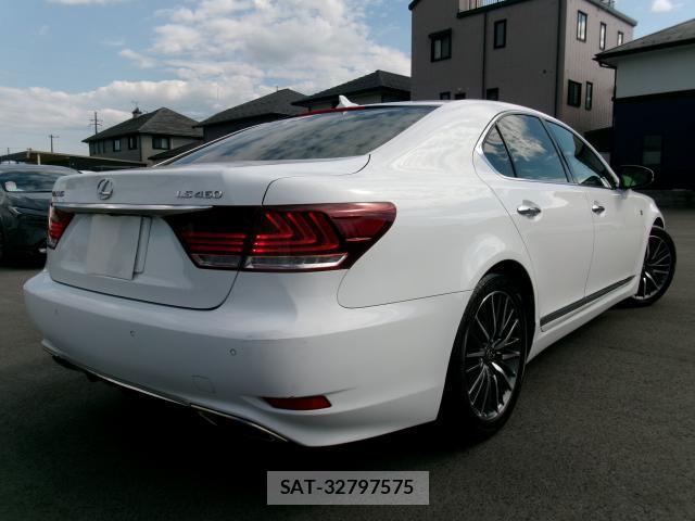 Lexus LS 2013-08 8547609-1