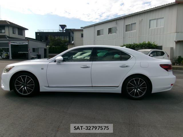 Lexus LS 2013-08 8547609-10