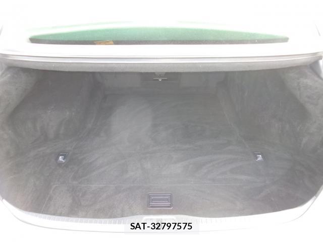 Lexus LS 2013-08 8547609-18