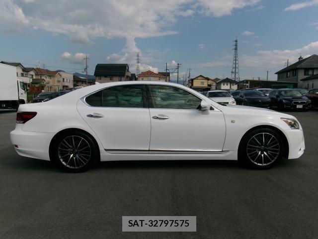 Lexus LS 2013-08 8547609-3