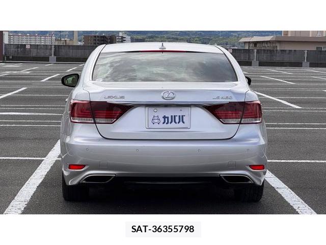 Lexus LS 2013 8548900-3
