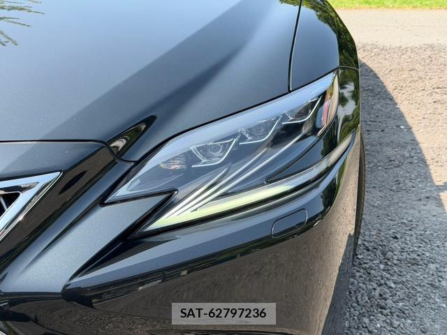 Lexus LS 2018-06 8551626-3