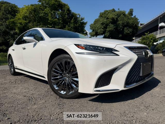 Lexus LS 2017-11 8551630-1