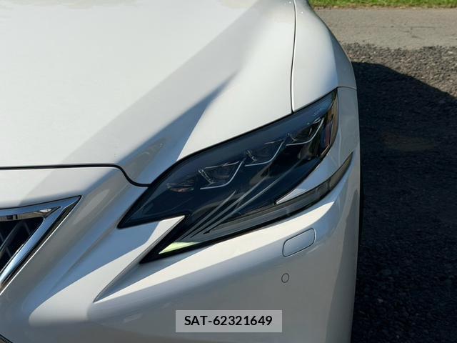 Lexus LS 2017-11 8551630-3
