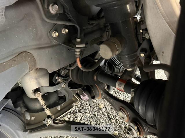Lexus LS 2023-06 8551634-11