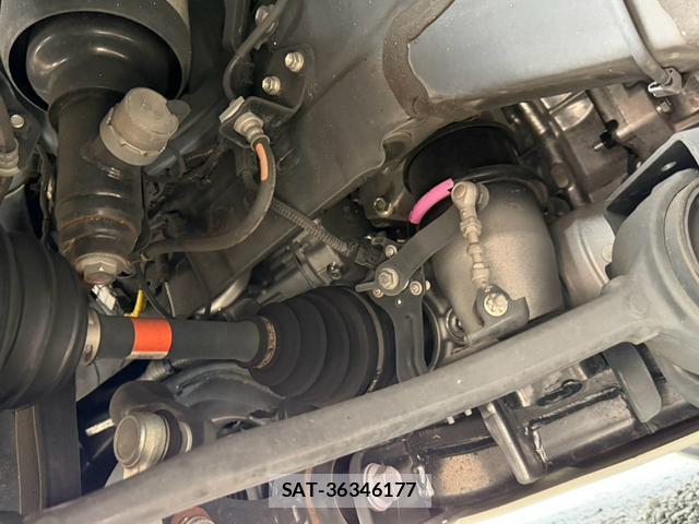Lexus LS 2023-06 8551634-13