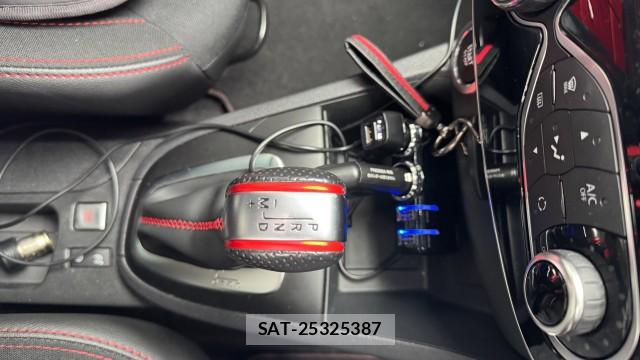 Renault LUTECIA 2018-08 8550337-12