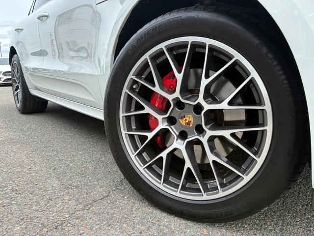 Porsche MACAN 2014-12 8545931-14