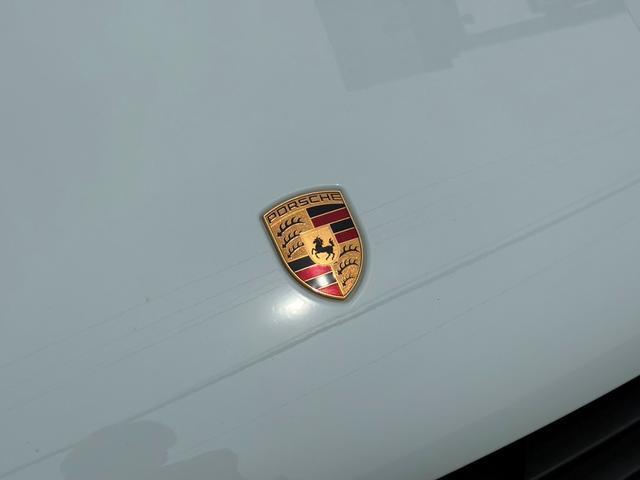 Porsche MACAN 2014-12 8545931-9