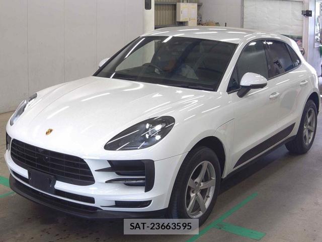 Porsche MACAN 2021-06 8547829-3