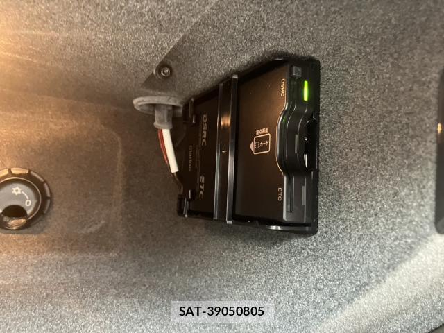 Porsche MACAN 2015-01 8547981-10