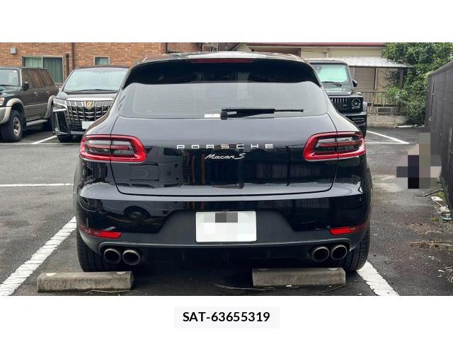 Porsche MACAN 2014-12 8548762-3