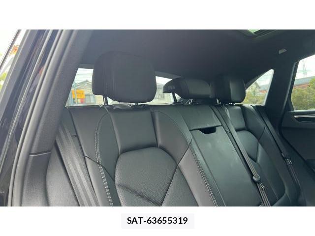 Porsche MACAN 2014-12 8548762-6