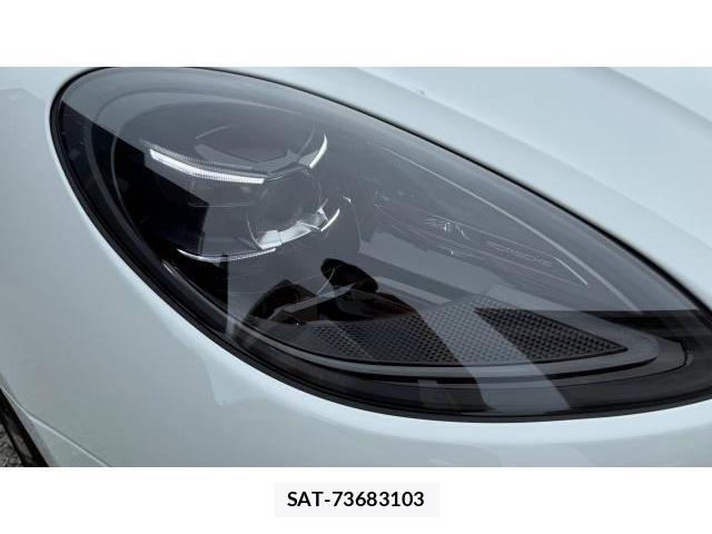 Porsche MACAN 2024 8548792-16