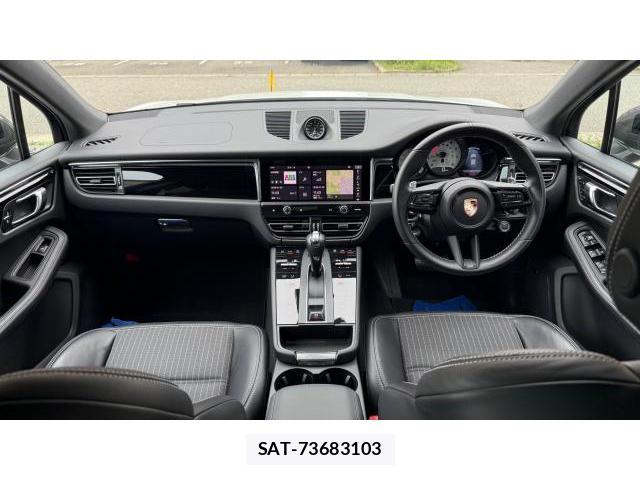 Porsche MACAN 2024 8548792-4