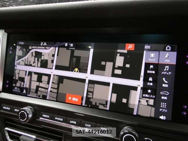 Porsche MACAN 2021-06 8549904-9