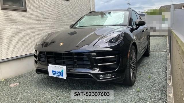 Porsche MACAN 2015-06 8550216-0