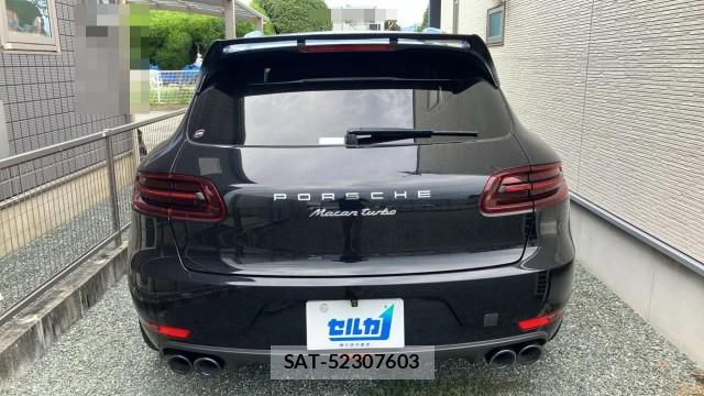 Porsche MACAN 2015-06 8550216-1