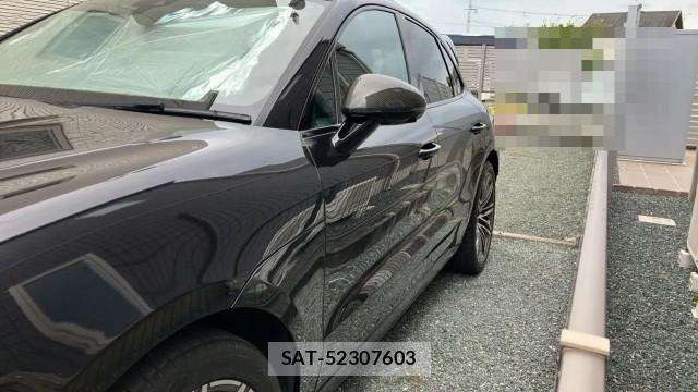 Porsche MACAN 2015-06 8550216-10