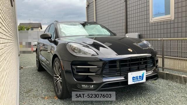 Porsche MACAN 2015-06 8550216-11