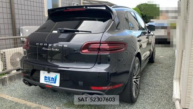 Porsche MACAN 2015-06 8550216-12
