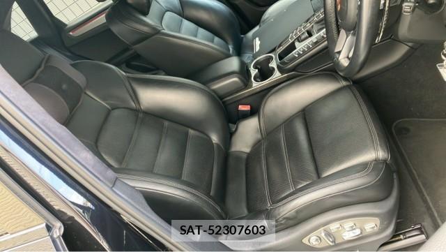 Porsche MACAN 2015-06 8550216-5