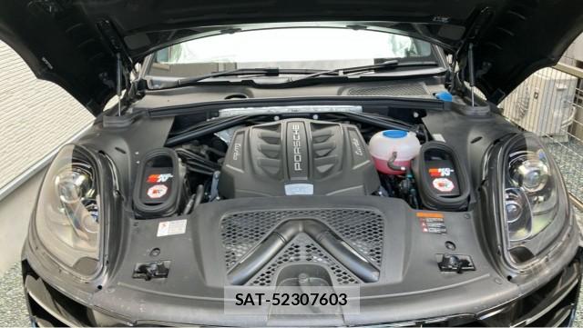 Porsche MACAN 2015-06 8550216-7