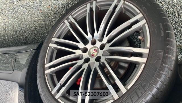 Porsche MACAN 2015-06 8550216-8