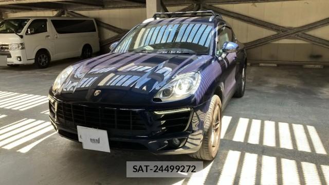 Porsche MACAN 2015-10 8550366-11
