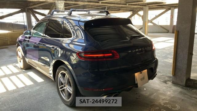 Porsche MACAN 2015-10 8550366-12